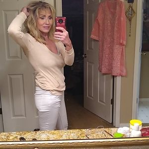 😊💋 white size 0 cut from the cloth pants